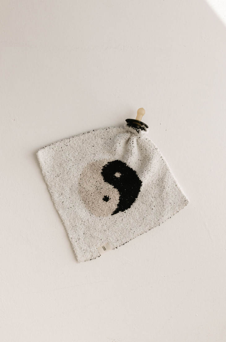 FOREVER FRENCH Yin Yang Black & White | Lovey (COLLECTIVE)