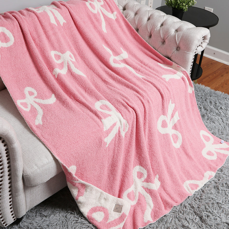 (PRE-ORDER) BOW PLUSH BLANKET | PINK + WHITE