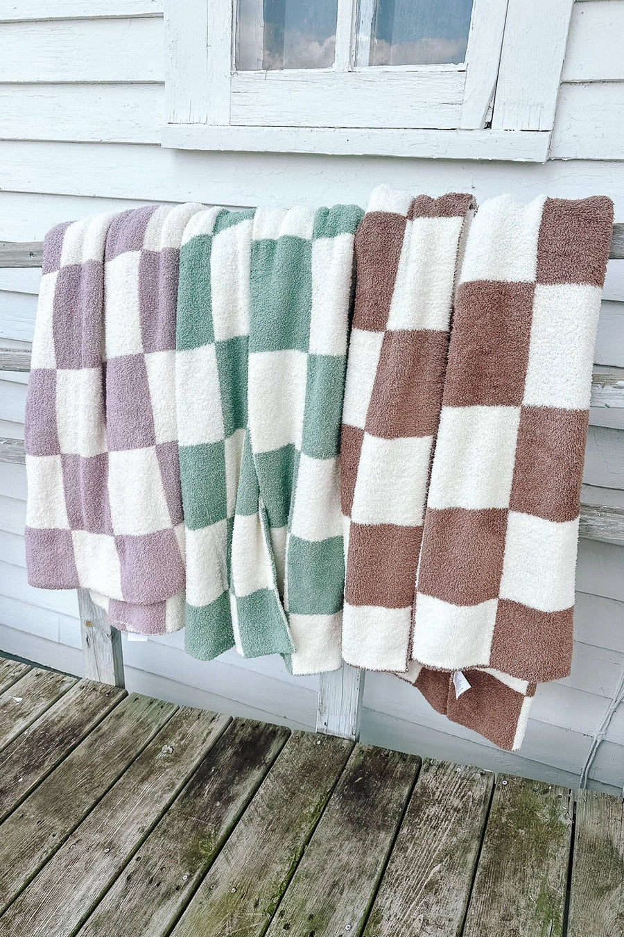 (PRE-ORDER) COZY CHECK CLOUD PLUSH BLANKET | 3 COLORS