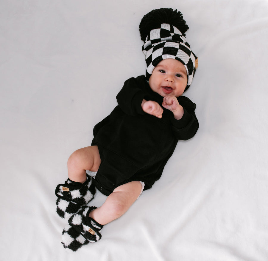 SHORE BABY The Newborn Sherpa Bootie — Black + White Checkered (COLLECTIVE)