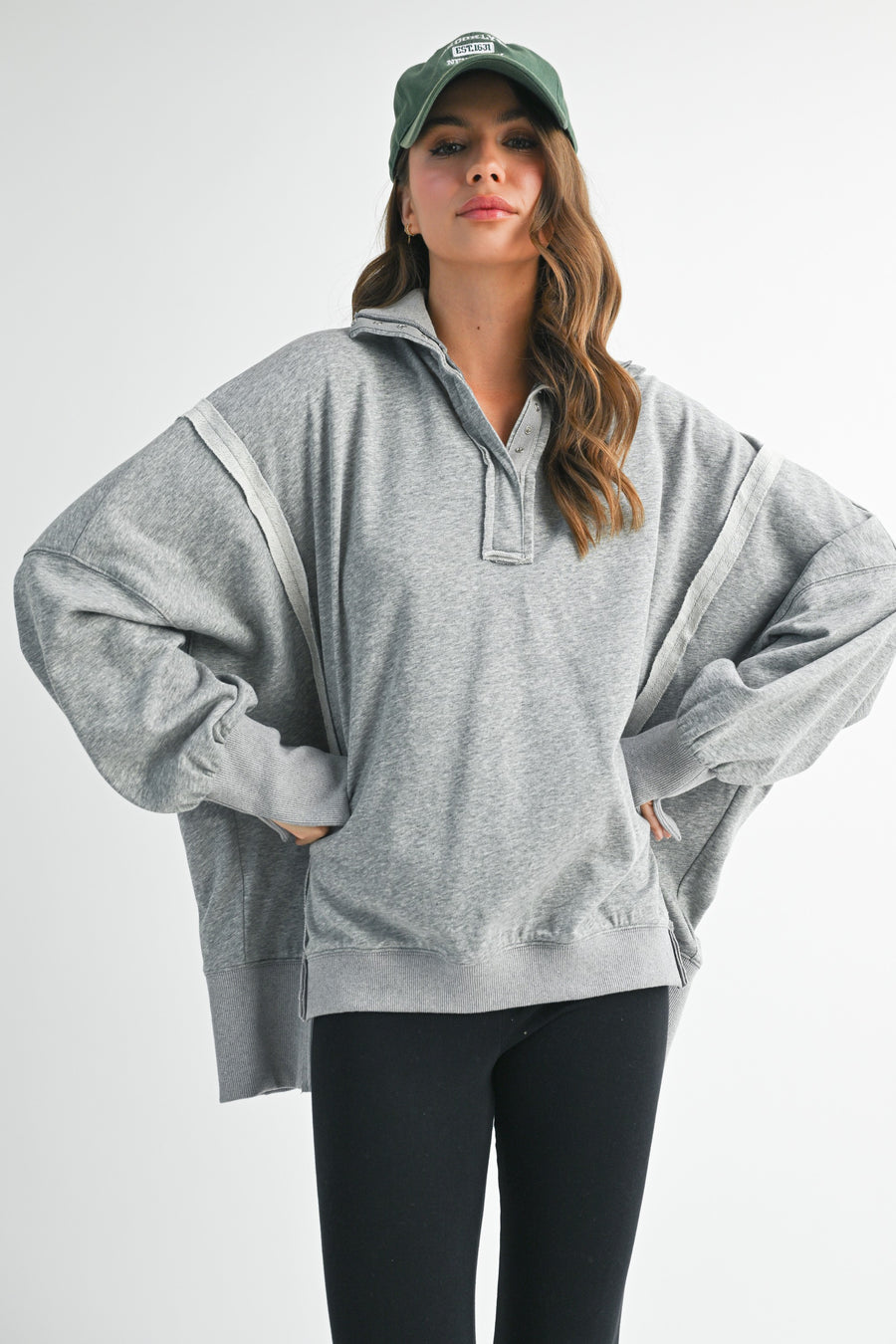 MAYA HENLEY WOMEN'S SWEATSHIRT | HEATHER GRAY