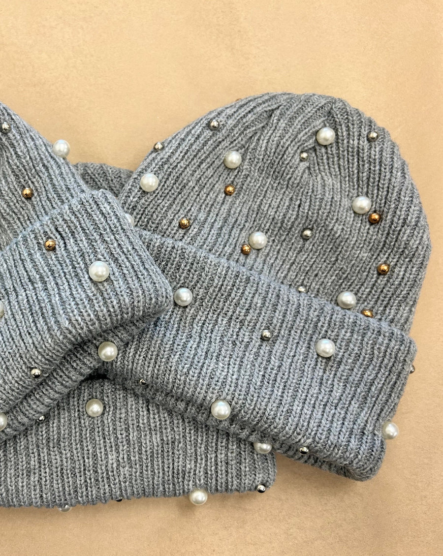 SOLID COLORED KIDS BEANIES WITH PEARL DETAIL | BLUSH OR GRAY