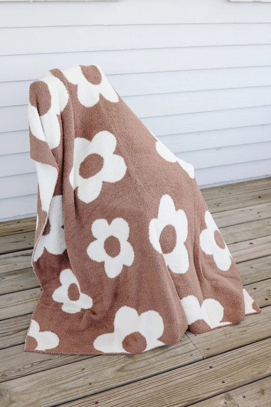 (PRE-ORDER) DAISYS CLOUD PLUSH BLANKET | 3 COLORS