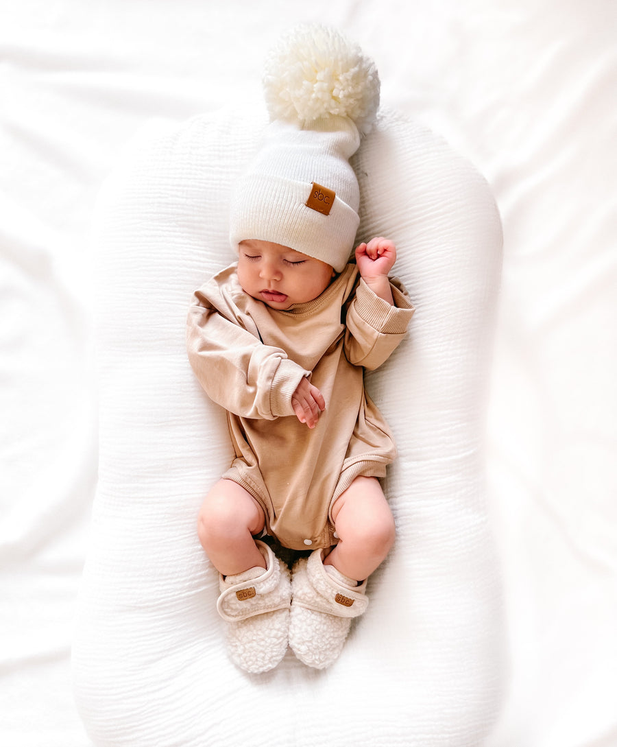 SHORE BABY The Newborn Beanie — Vanilla (COLLECTIVE)