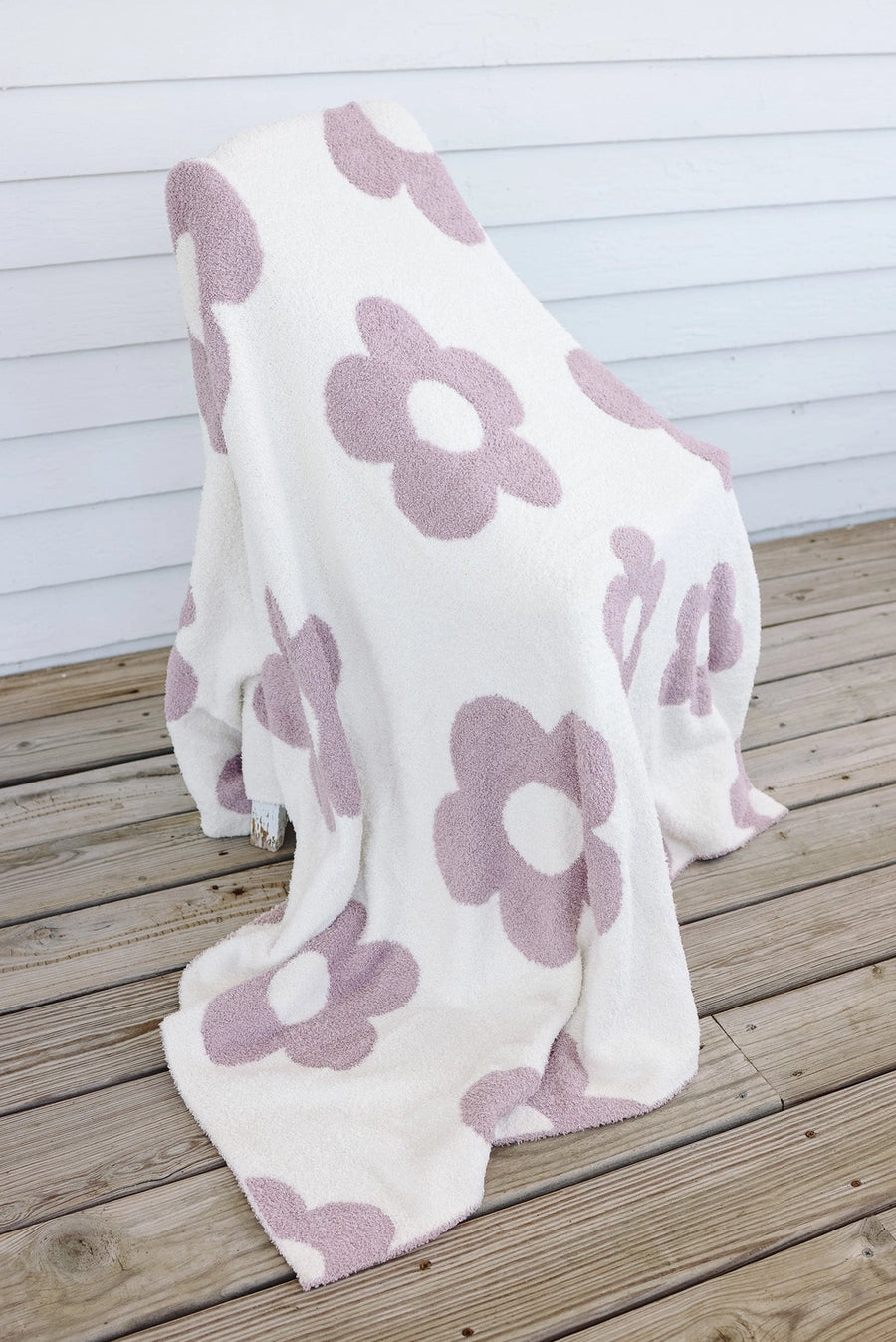 (PRE-ORDER) DAISYS CLOUD PLUSH BLANKET | 3 COLORS