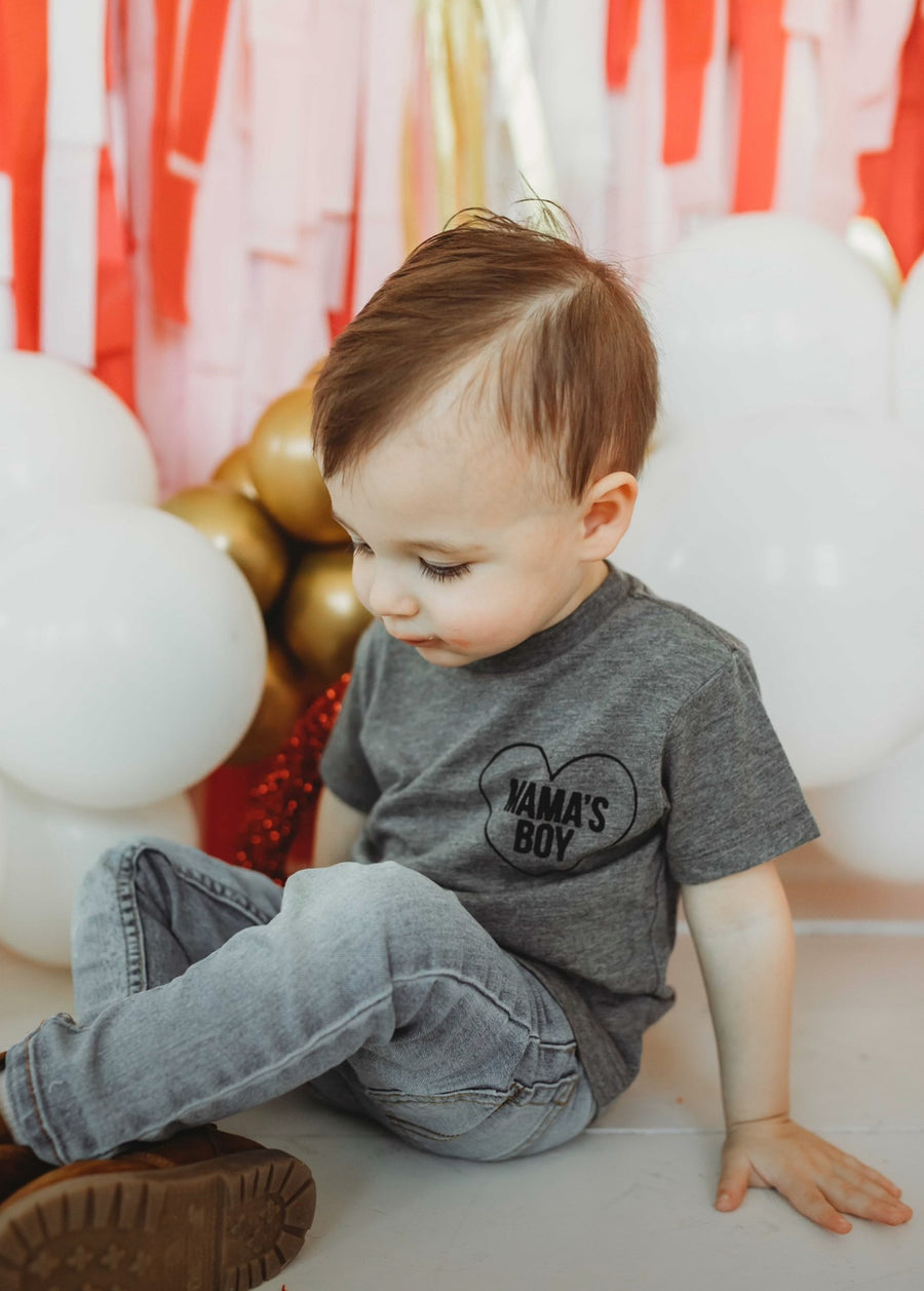 HAPPY KIDS CO MAMA'S BOY TEE | GRAY