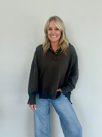 MAYA HENLEY WOMEN'S SWEATSHIRT | CHARCOAL