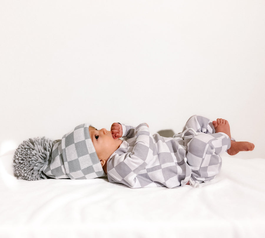 SHORE BABY The Newborn Beanie — Pewter + White Checkered (COLLECTIVE)