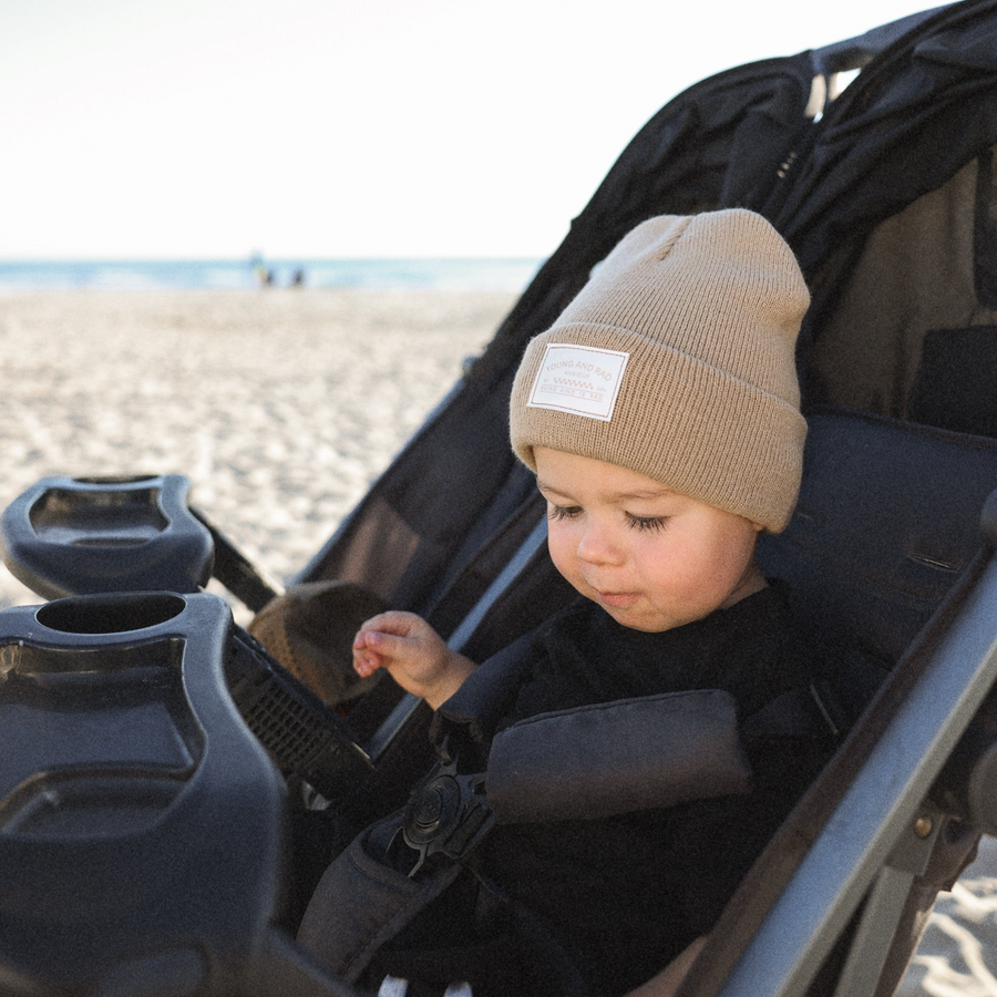 YOUNG + RAD CLASSIC BEANIE // BEIGE (COLLECTIVE)