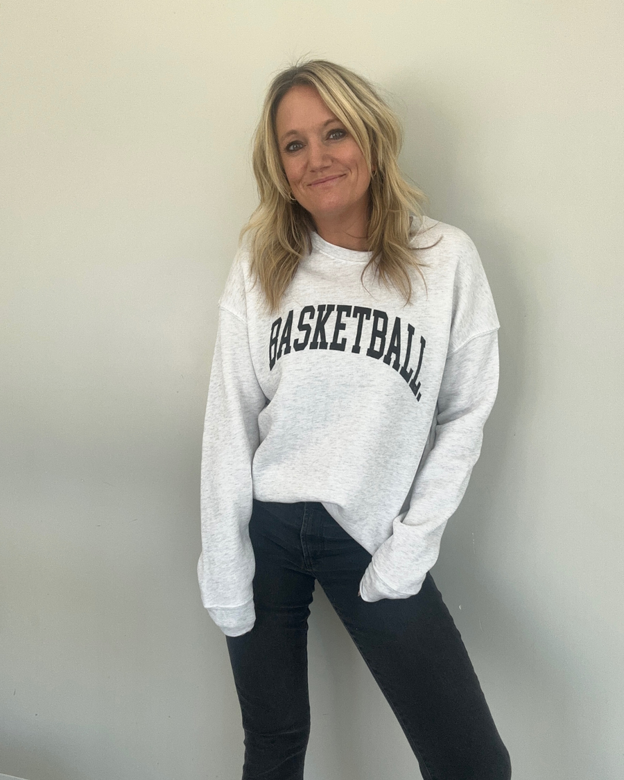 THE OC BASKETBALL SWEATSHIRT | WHITE HEATHER