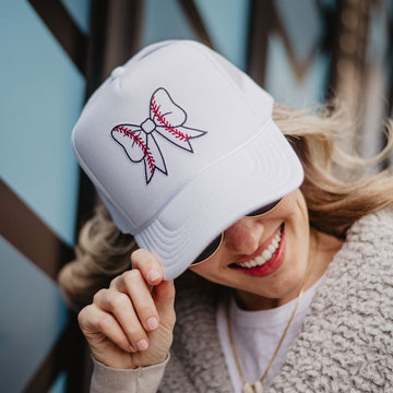 BASEBALL BOW FOAM TRUCKER HAT | WHITE