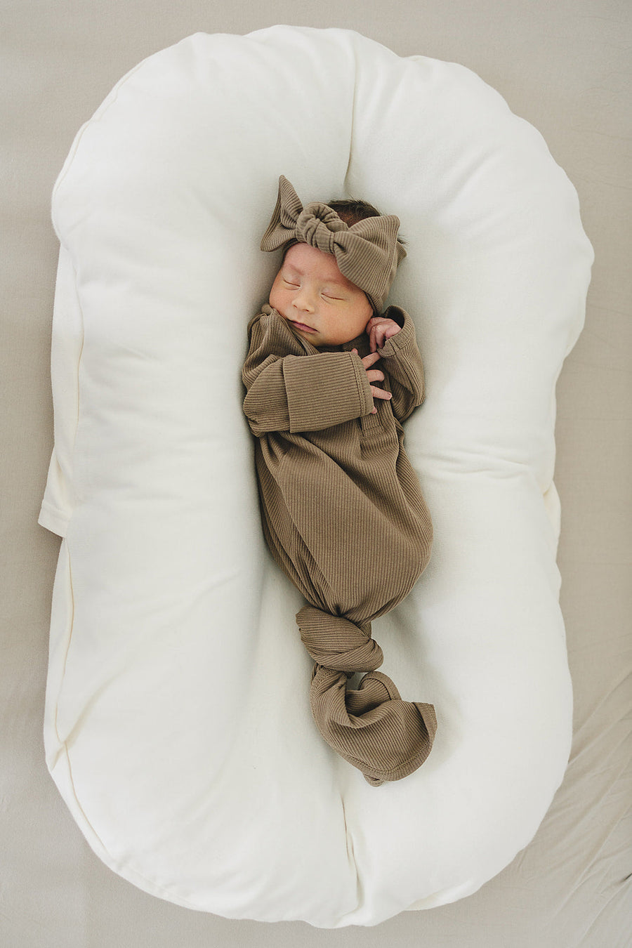 MEBIE BABY ORGANIC COTTON RIBBED KNOT GOWN  | COCOA