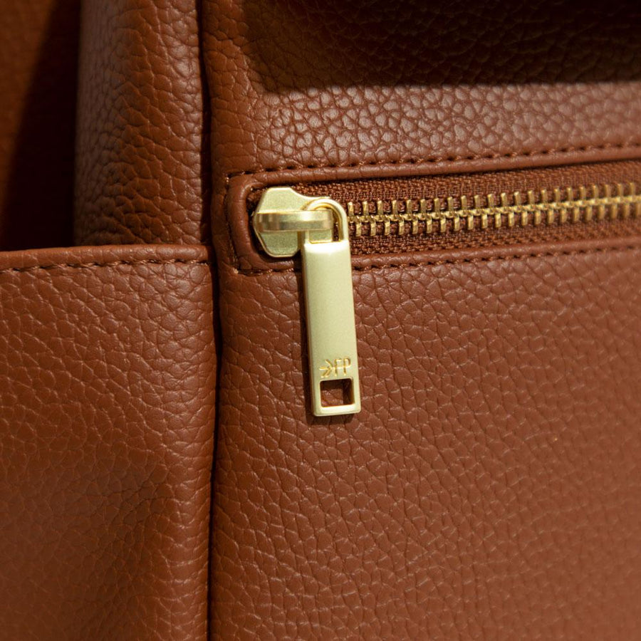 FRESHLY PICKED Cognac Classic Diaper Bag II (COLLECTIVE)