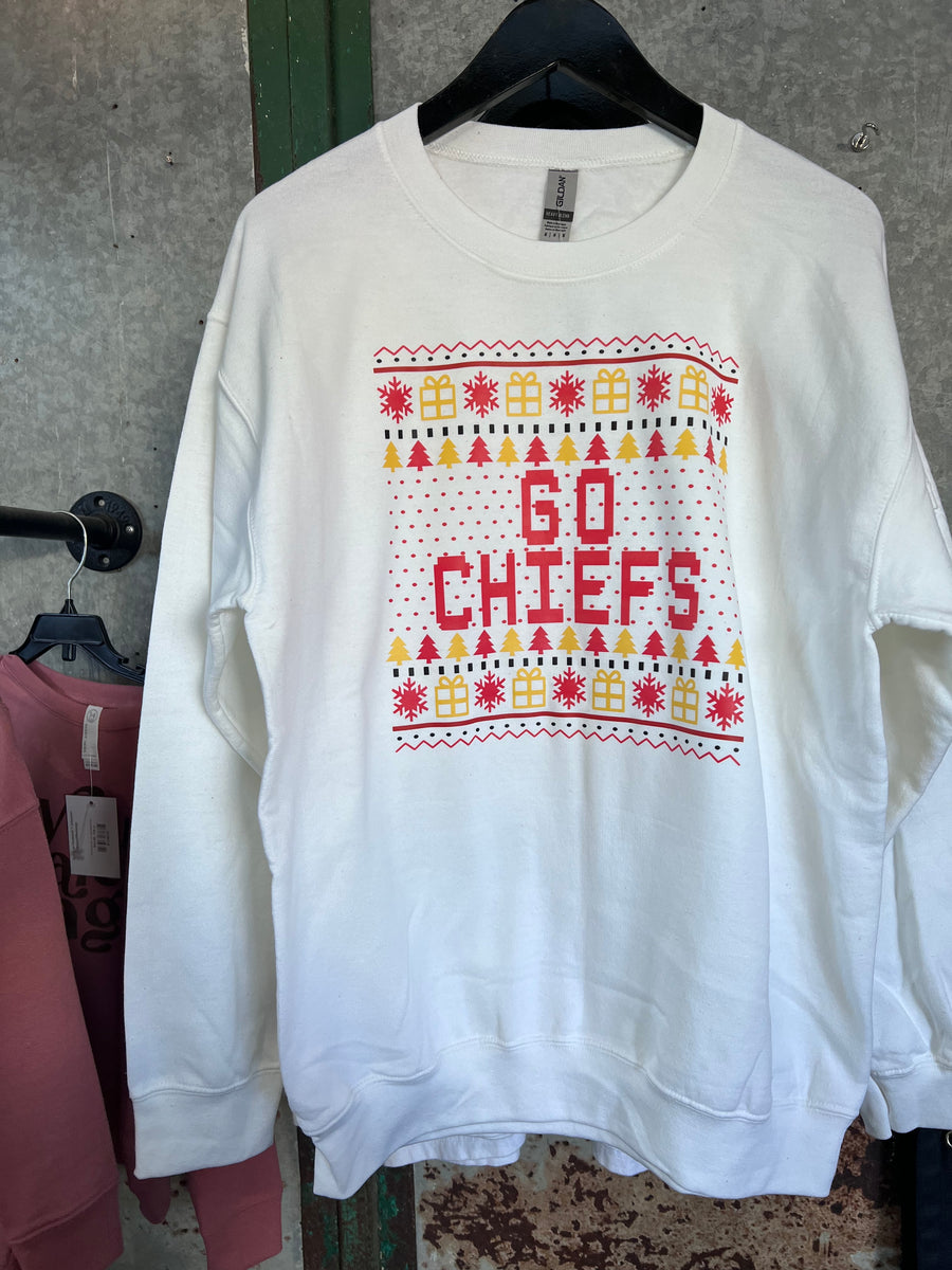 Kansas City Chiefs Antigua Victory Crewneck Pullover Sweatshirt - White