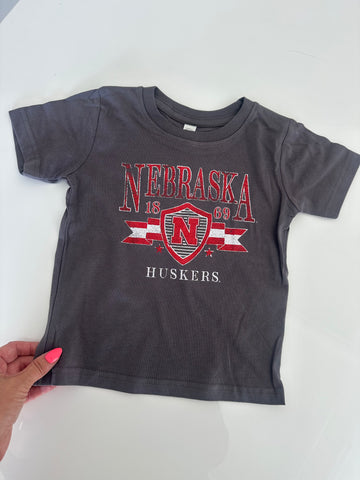 NEBRASKA HUSKERS PEP RALLY CHARCOAL TEE | BABY, KIDS + YOUTH