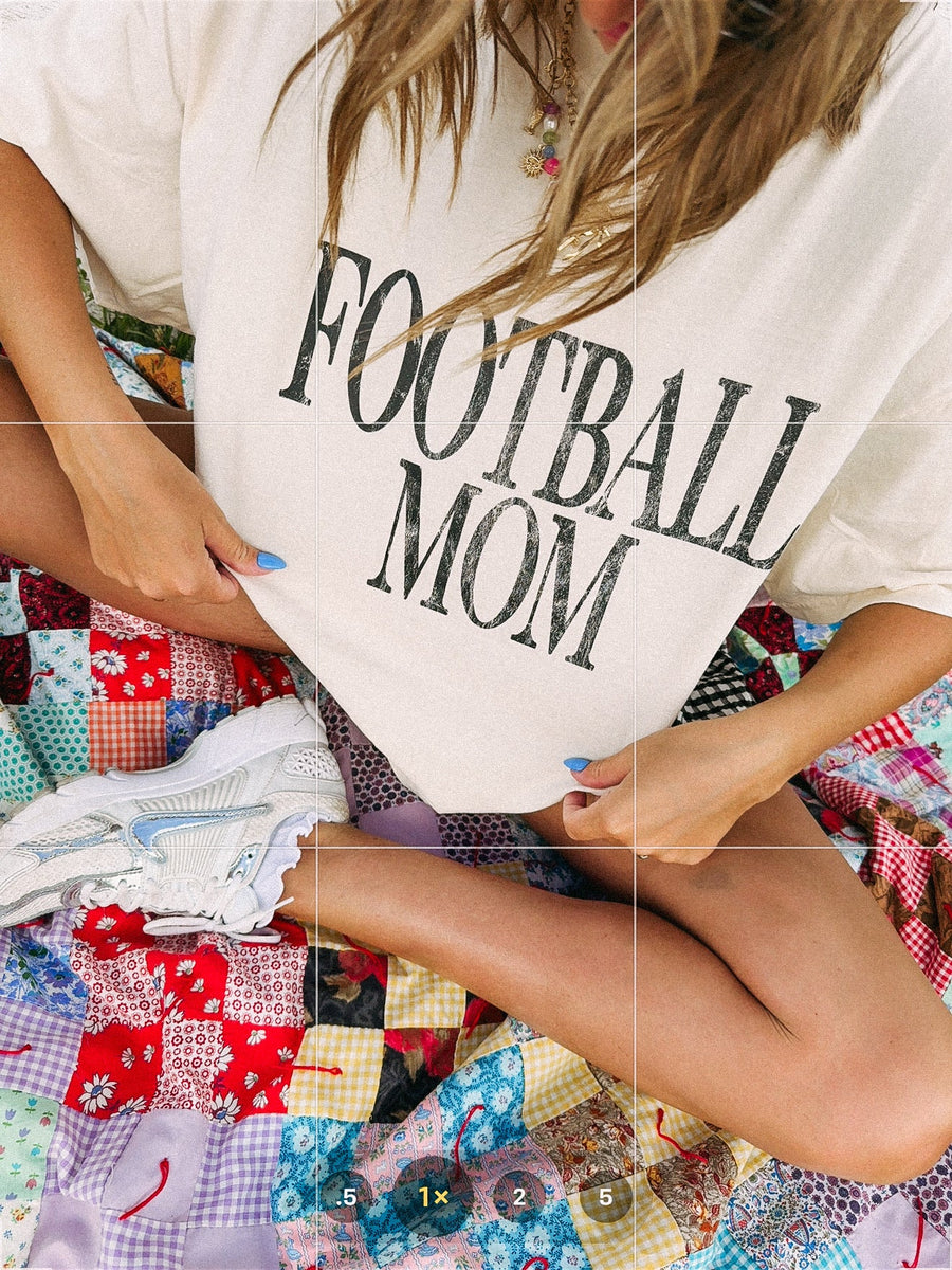 (PRE-ORDER) E+E FOOTBALL MOM GRAPHIC TEE | IVORY