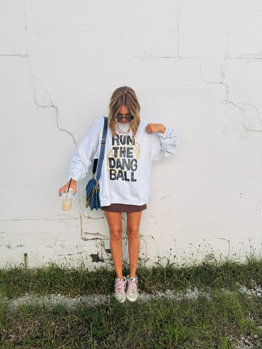 (PRE-ORDER) E+E RUN THE DANG BALL SWEATSHIRT | ASH GREY
