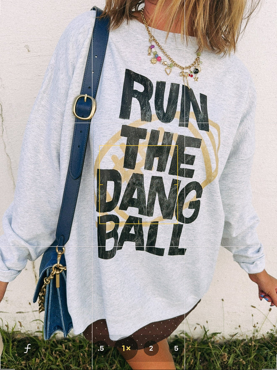 (PRE-ORDER) E+E RUN THE DANG BALL SWEATSHIRT | ASH GREY