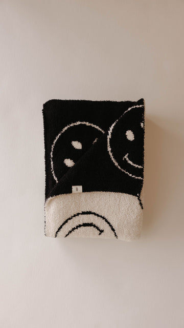FOREVER FRENCH Just Smile Black & Ivory | Plush Blanket (COLLECTIVE)