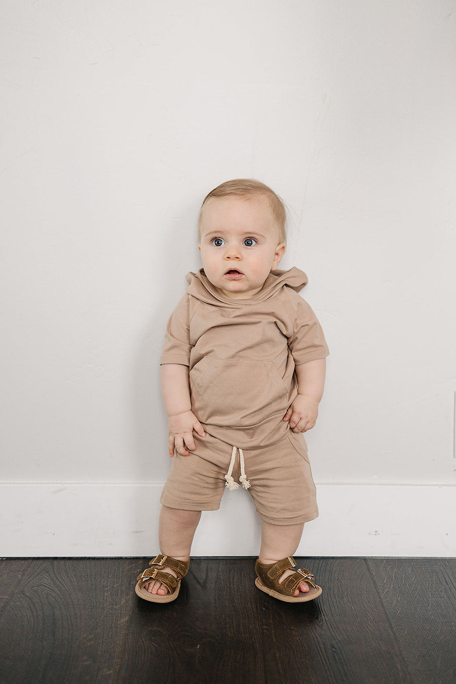 MEBIE BABY Sand Hooded Tee and Pocket Short Set (COLLECTIVE)