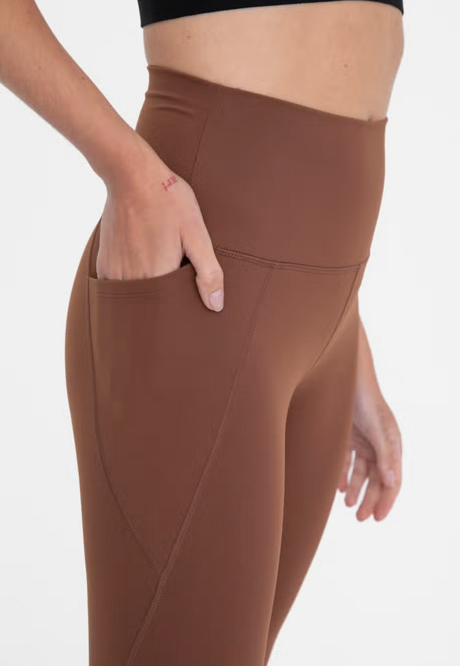 KYLIE TAPERED BAND ESSENTIAL SOLID HIGHWAIST LEGGINGS | COCOA DUST
