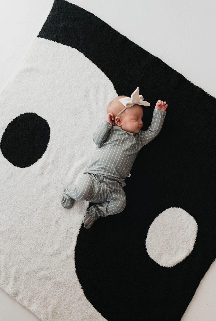 FOREVER FRENCH YIN YANG  ☯︎ | Plush Blanket (COLLECTIVE)