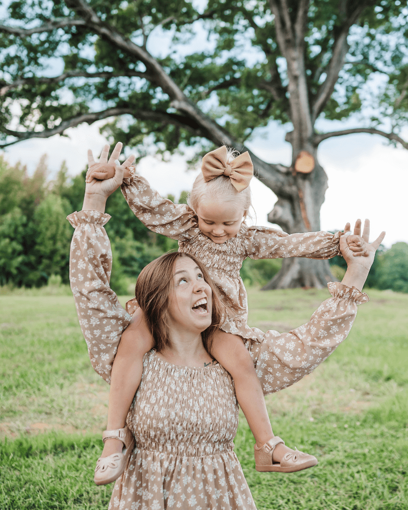 Caroline Long Sleeve Square Neck Dress - Light Khaki Floral