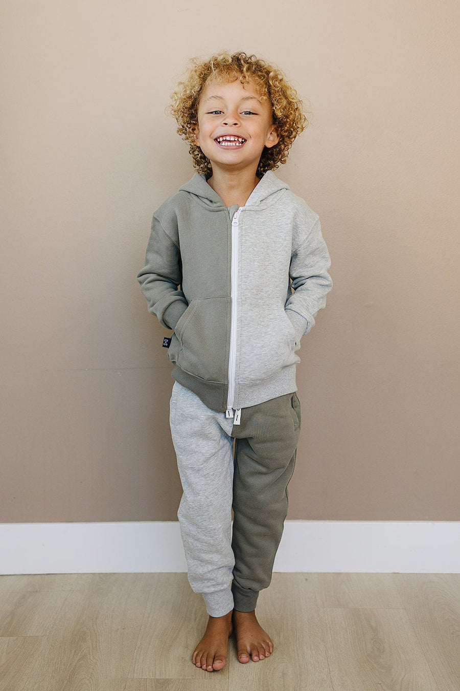 OLIVE+ SCOUT Dusty Zip Up Jogger Set (COLLECTIVE)
