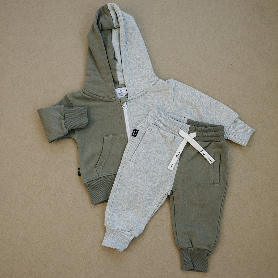 OLIVE+ SCOUT Dusty Zip Up Jogger Set (COLLECTIVE)