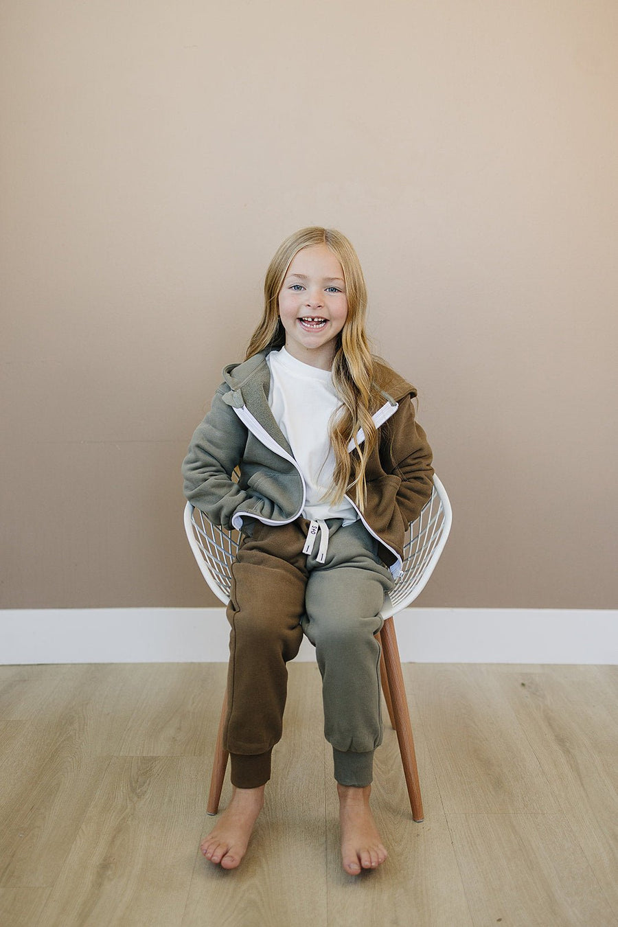 OLIVE+ SCOUT Dusty Zip Up Jogger Set (COLLECTIVE)