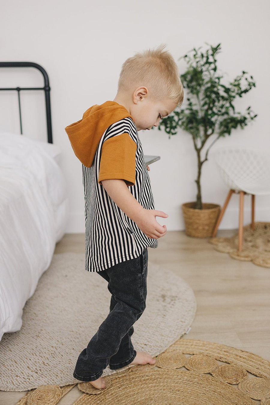 OLIVE + SCOUT Knox Tee (COLLECTIVE)